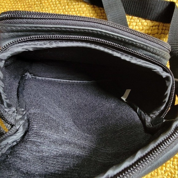 Case Logic Portable‎ Carrying Travel Case Walkman CD Player Discman Vtg Leather - Picture 5 of 6